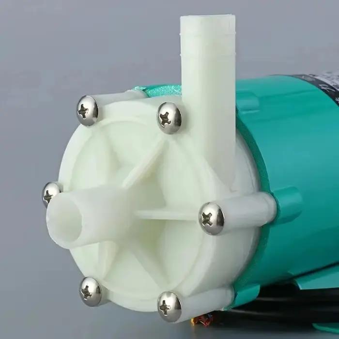 Petite pompe de circulation agricole à entraînement magnétique