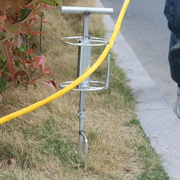 Piquet de guidage de tuyau d'arrosage