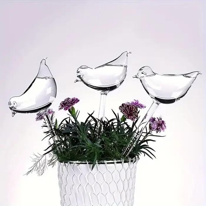 Dispositif d'arrosage automatique en forme d'oiseau pour plantes