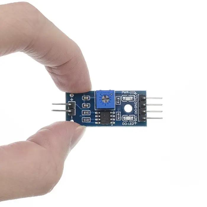 LM393 humidité du sol hygromètre détection capteur d'humidité Module carte de développement bricolage Robot voiture intelligente
