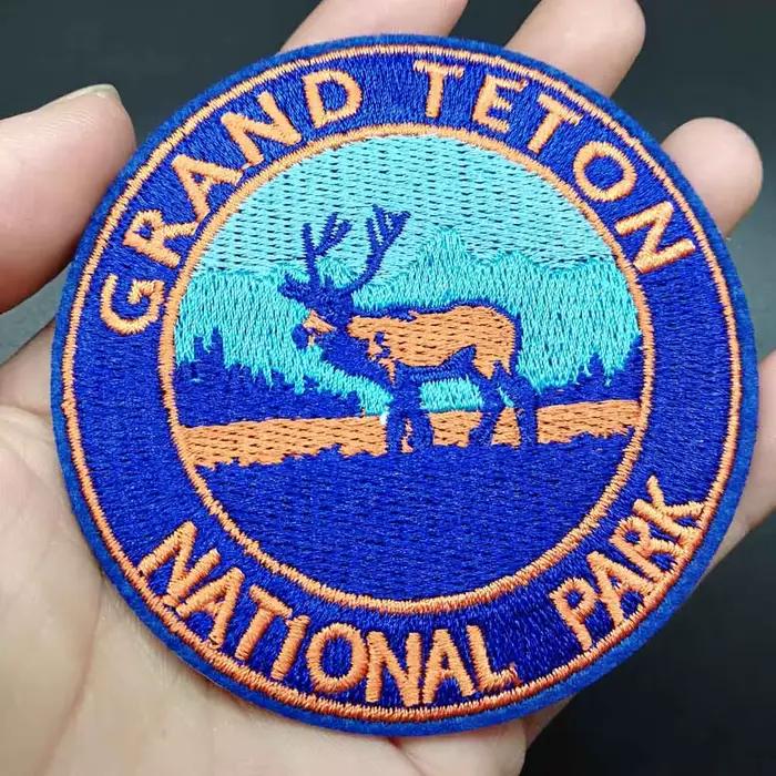 Parc National brodé complet, cerf, ours, fer sur vêtements brodés, autocollants pour vêtements, vente en gros