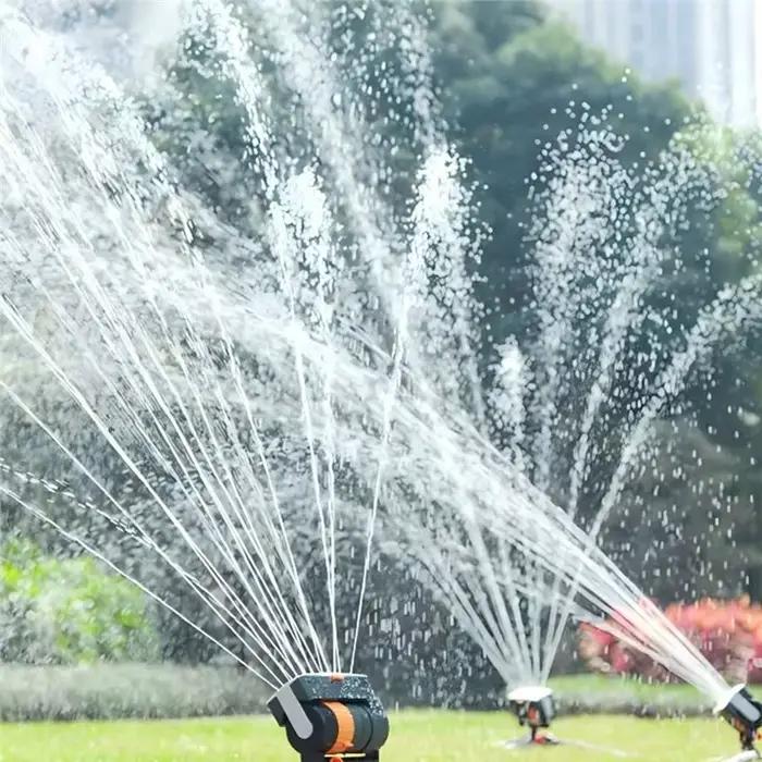 Système d'arrosage oscillant AFOURT-Garden pour irrigation des pelouses et des parcs avec distribution d'eau réglable et automatique pour jardin