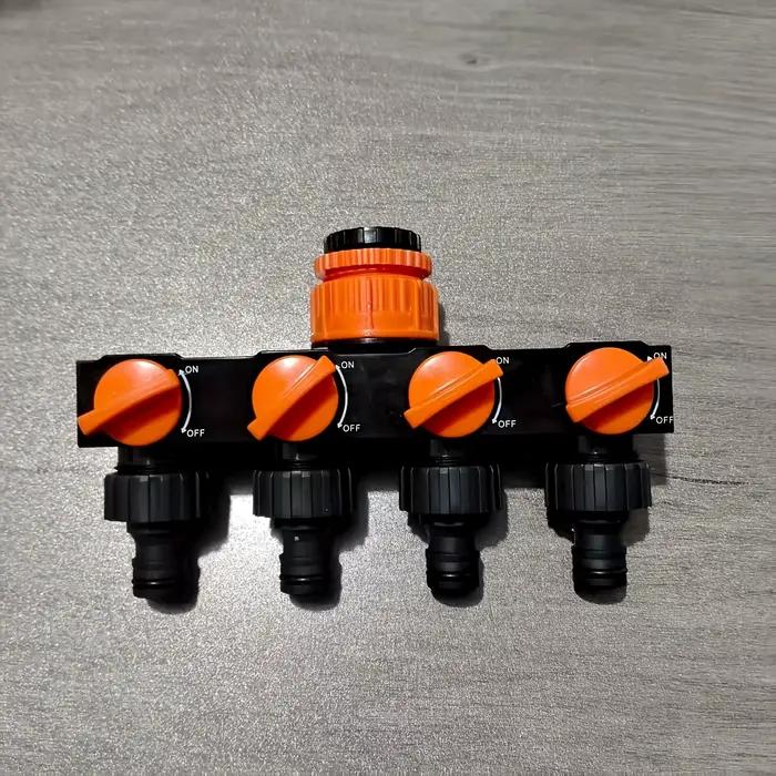Distributeur de tuyau d'arrosage à 4 voies avec 4 interrupteurs indépendants - adapté aux systèmes d