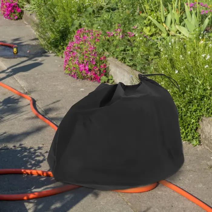 Housse de protection rétractable pour tuyau d'arrosage extérieur