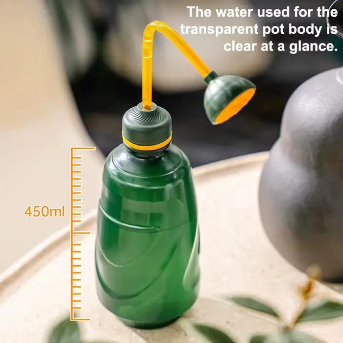 Petit arrosoir en plastique pour plantes d'intérieur