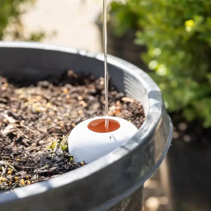 Boule d'arrosage pour plantes en plastique jaune auto-arrosage pointe d'arrosage automatique kit d'irrigation durable économie d'eau occasions spéciales