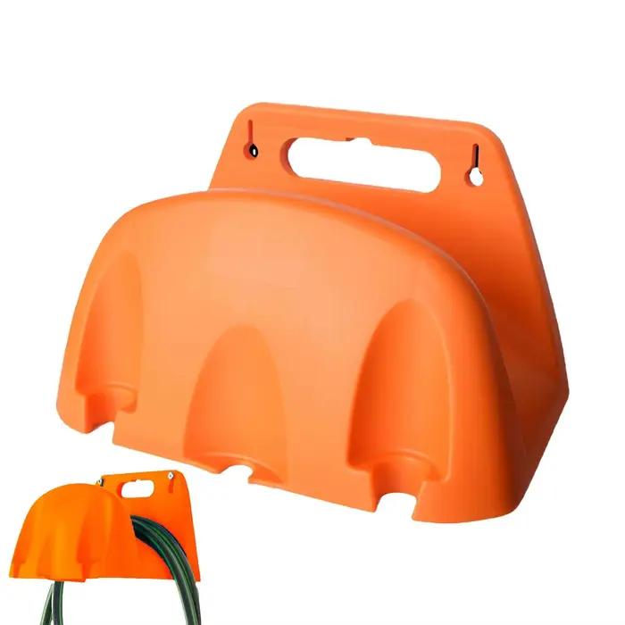 Support mural pour outils d'irrigation